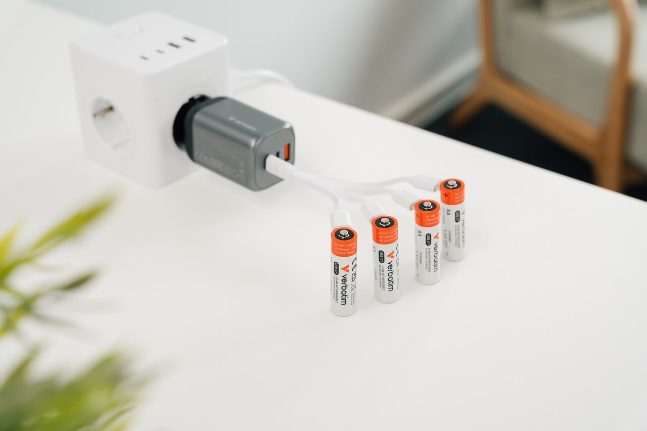 Batteries 30249 Sep 2026 Df 4