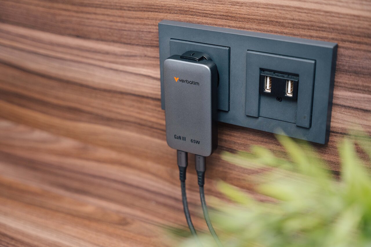 Essentials Slim Gan Charger 30280 July 2026 Df 5