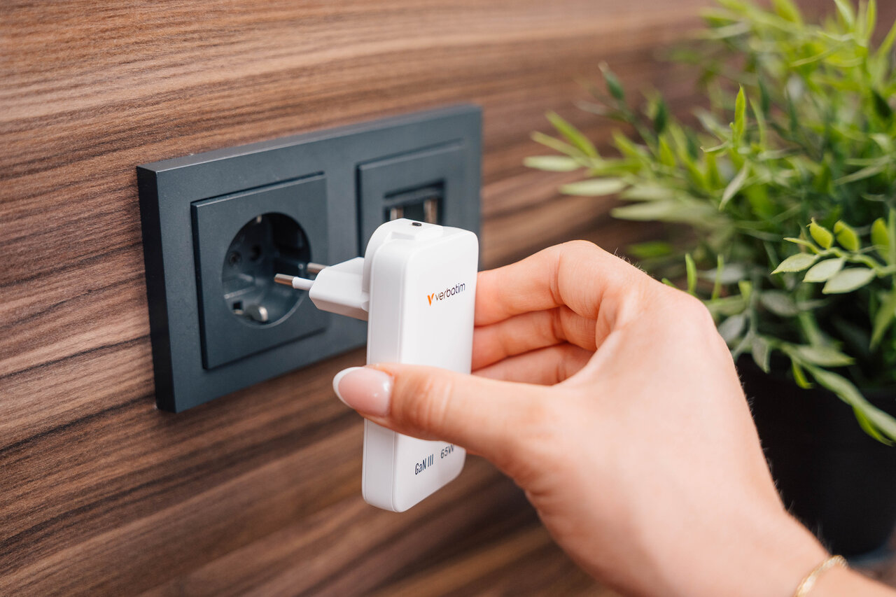 Essentials Slim Gan Charger 30281 July 2026 Df 2