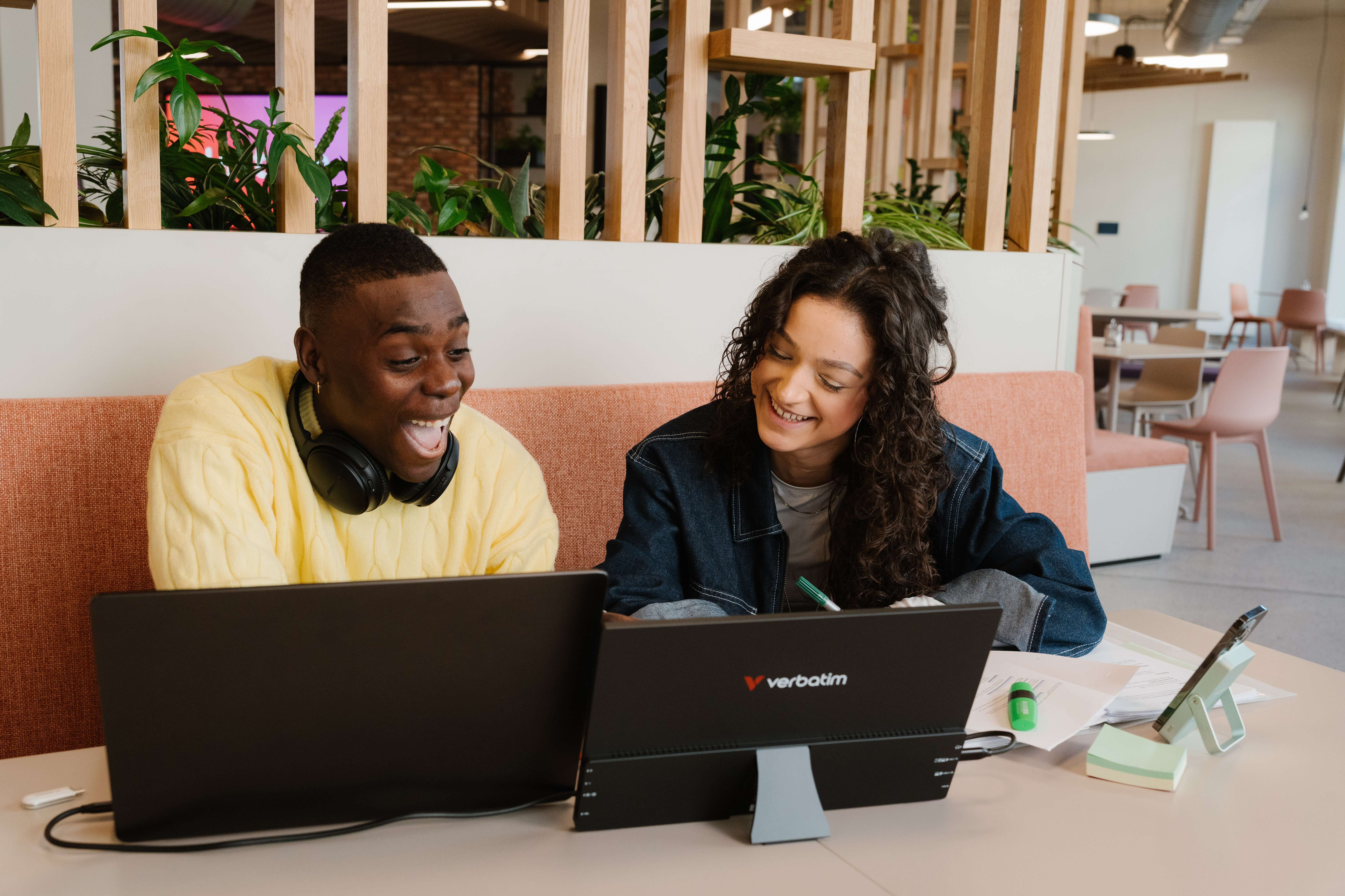 Verbatim Lifestyle Pictures Students Essentials Shooting March 2025 49590 32259 Ab 5