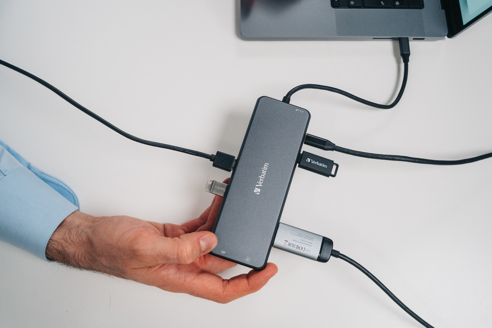 USB-C Pro Multiport Hub CMH-13: 13 Porte